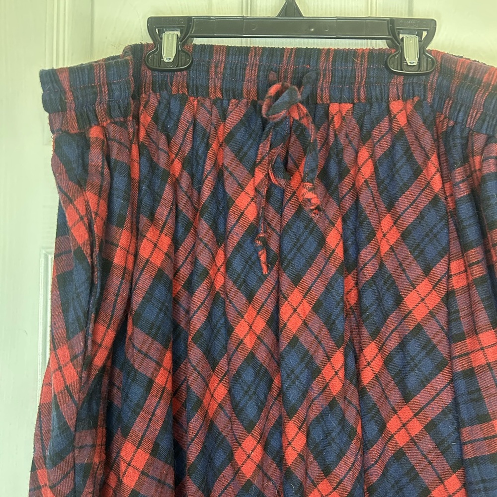 Plus Size 4X Red Plaid Tartan Midi Skirt with Pockets - Picture 4 of 8